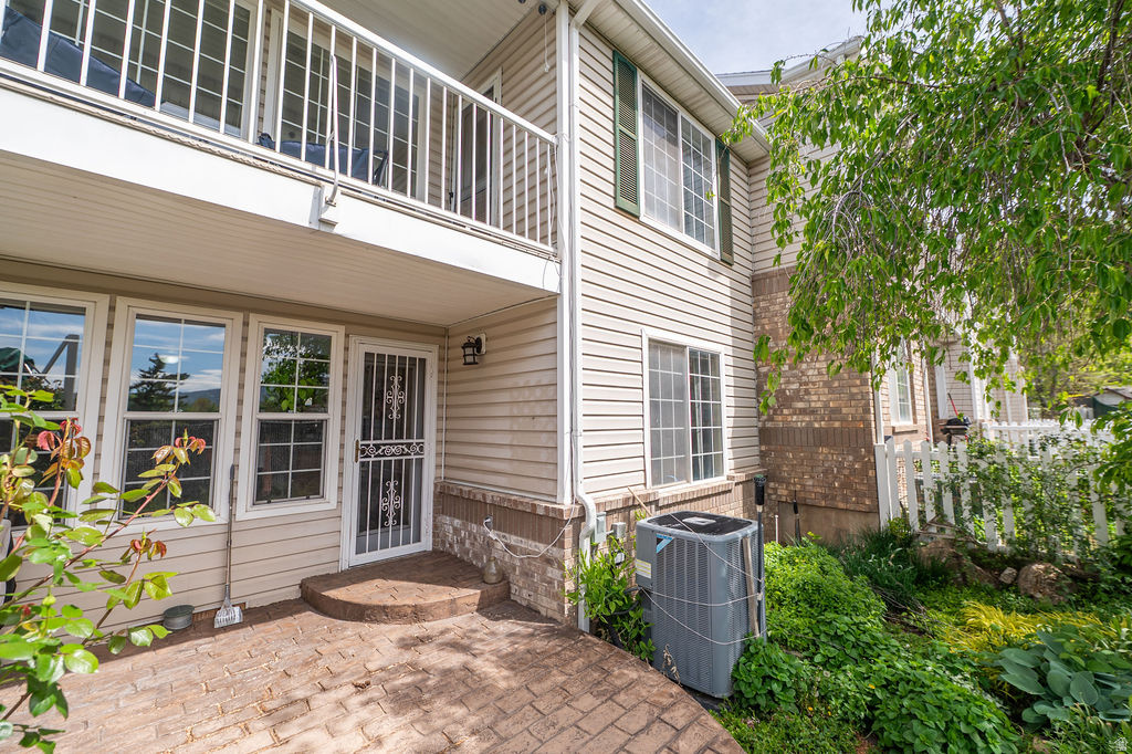 83 W 200 N Centerville, UT 84014