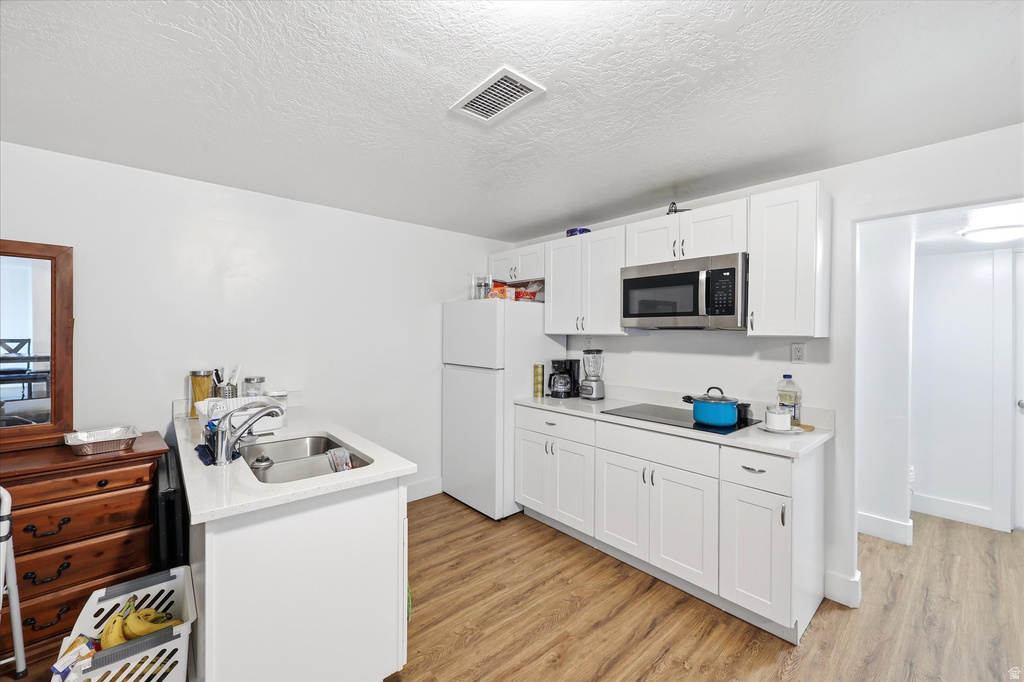 8814 W DAISY VIEW LN Magna, UT 84044