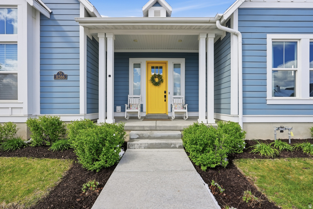 11566 S HOLLY SPRINGS DR South Jordan, UT 84009