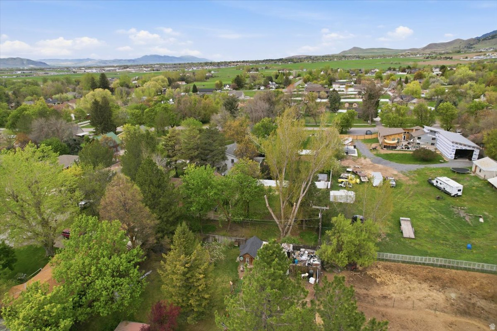 160 N 100 E Hyde Park, UT 84318