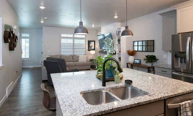 4318 W BROMWELL CT Lehi, UT 84043