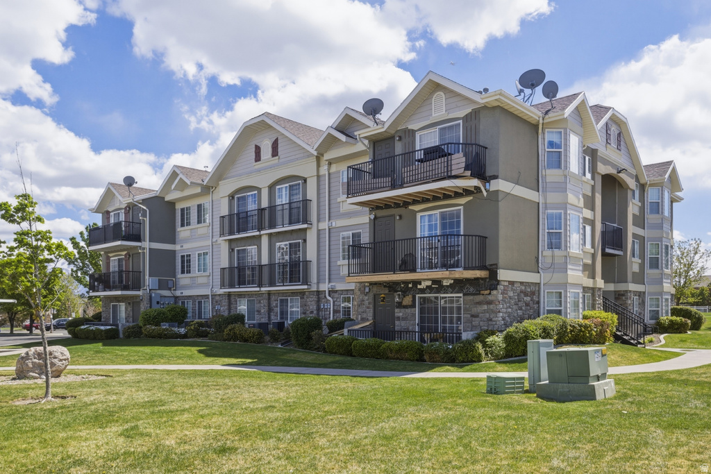 3969 W ROMNEY DR #E8 West Jordan, UT 84084