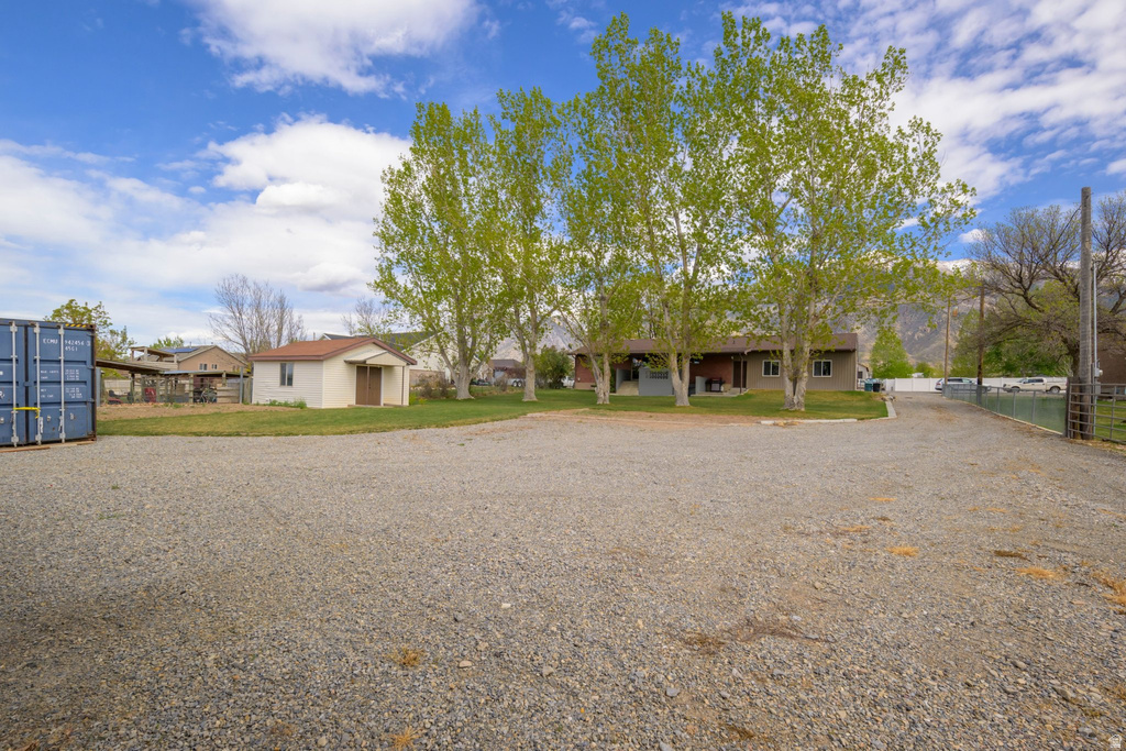 570 S 200 W Mona, UT 84645