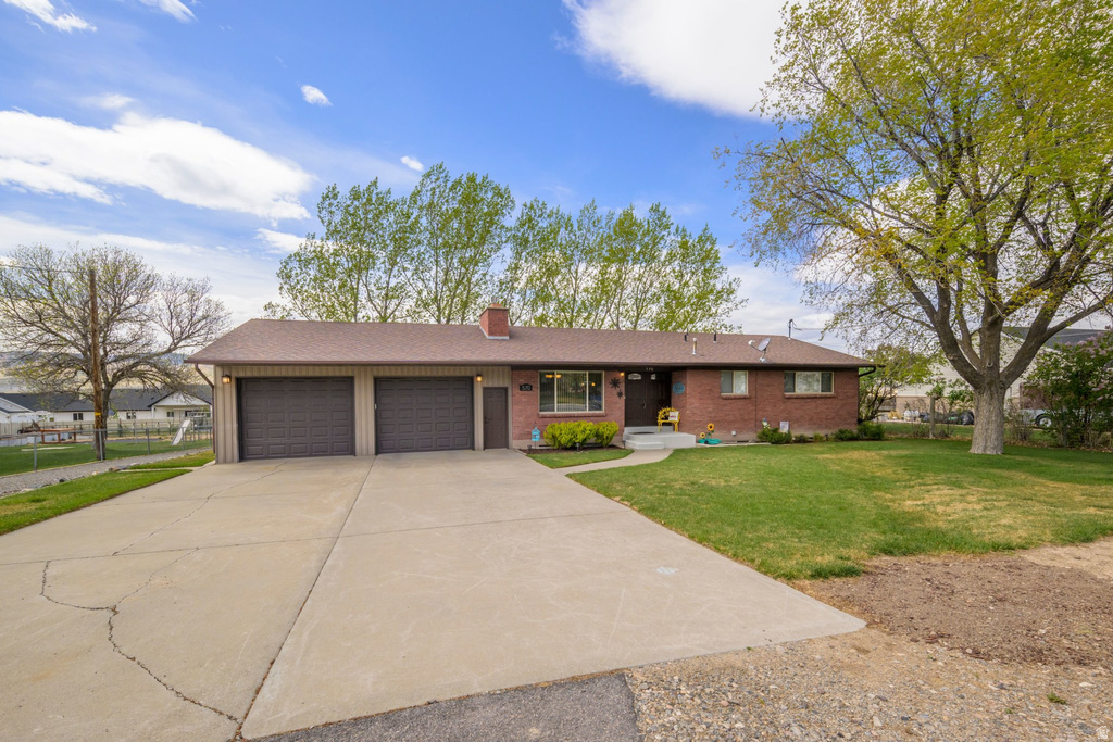 570 S 200 W Mona, UT 84645