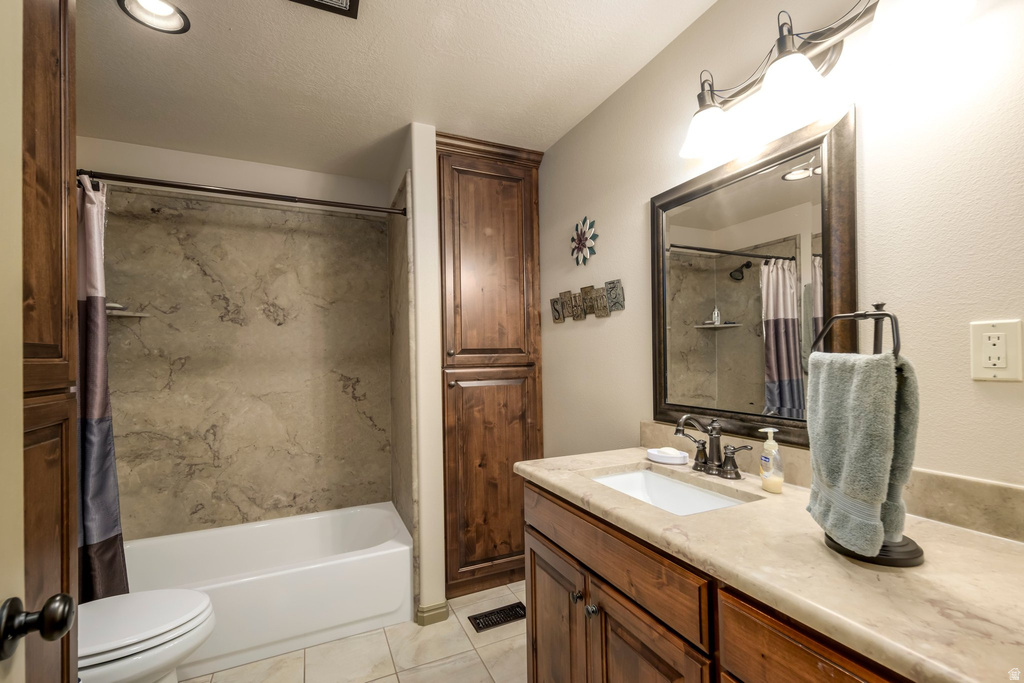 570 S 200 W Mona, UT 84645