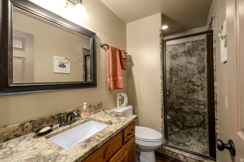 570 S 200 W Mona, UT 84645