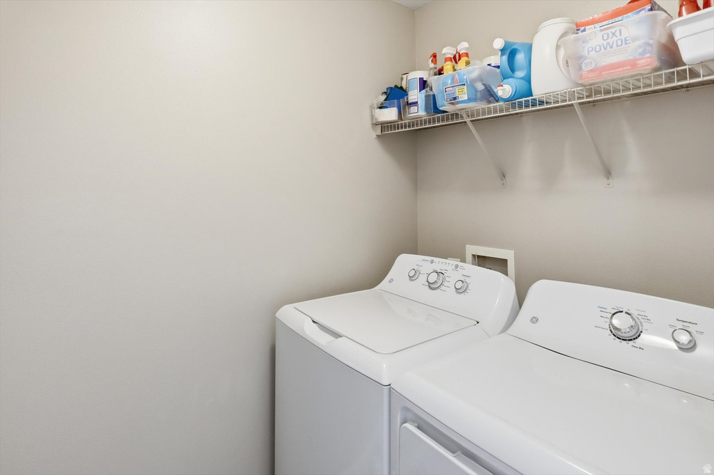 4576 E EVANS DR Eagle Mountain, UT 84005