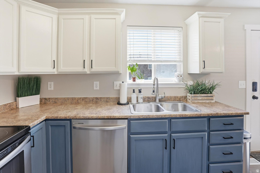 4576 E EVANS DR Eagle Mountain, UT 84005