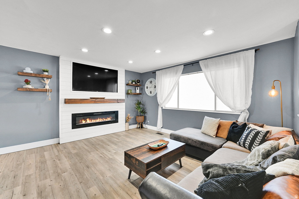 4239 W SUN DR Kearns, UT 84118