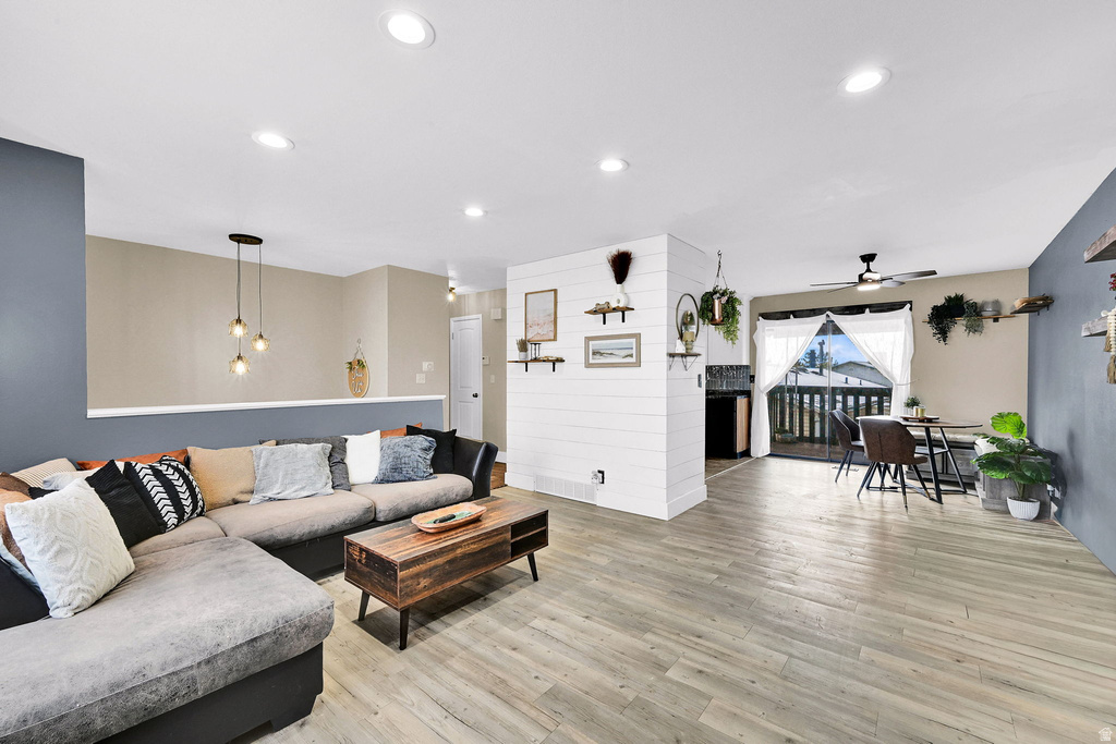 4239 W SUN DR Kearns, UT 84118