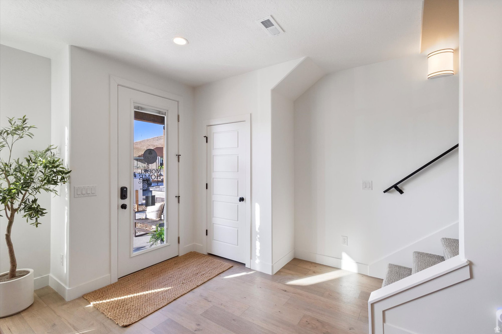 6972 W HIDDEN HILLS WAY #324 West Jordan, UT 84081