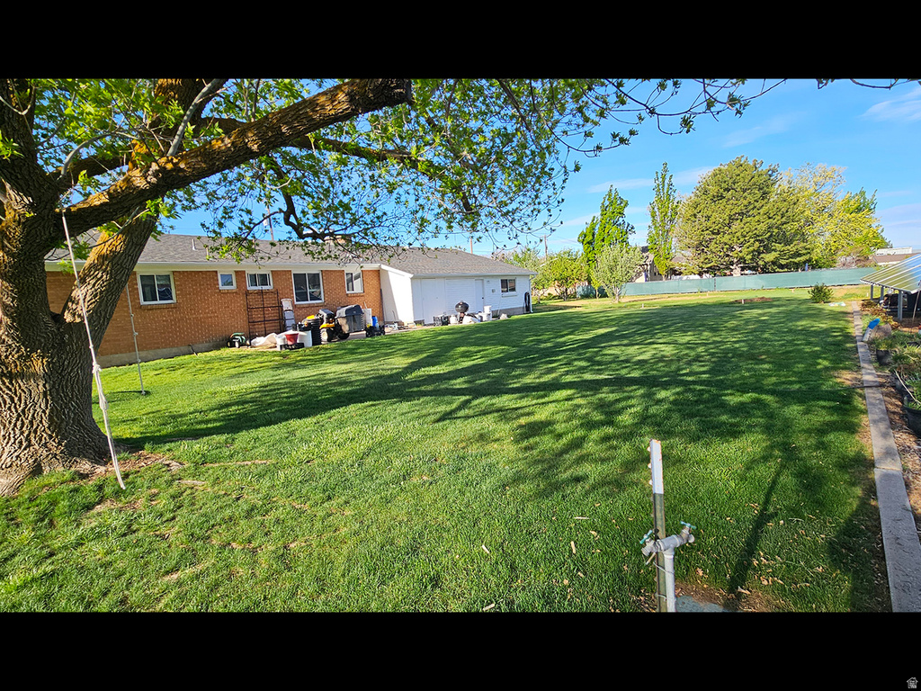 2132 W 800 N Clinton, UT 84015