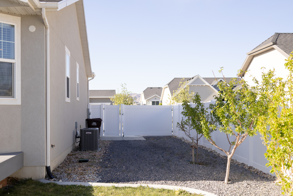 1488 E KELSEY DR Eagle Mountain, UT 84005