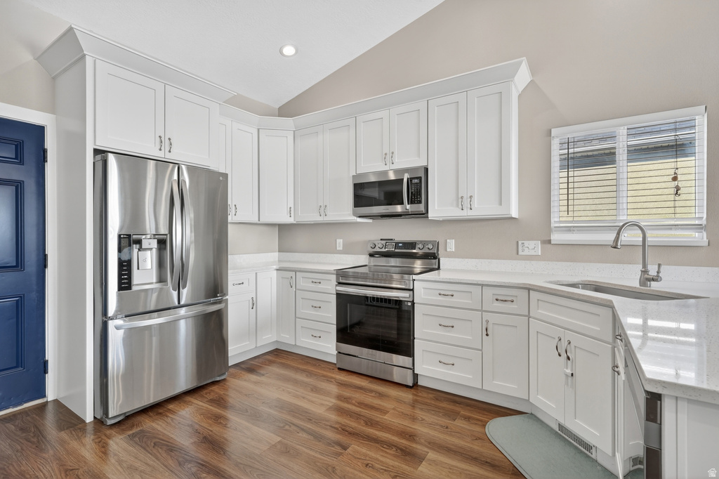 3857 E BARTON CREEK DRVE Eagle Mountain, UT 84005