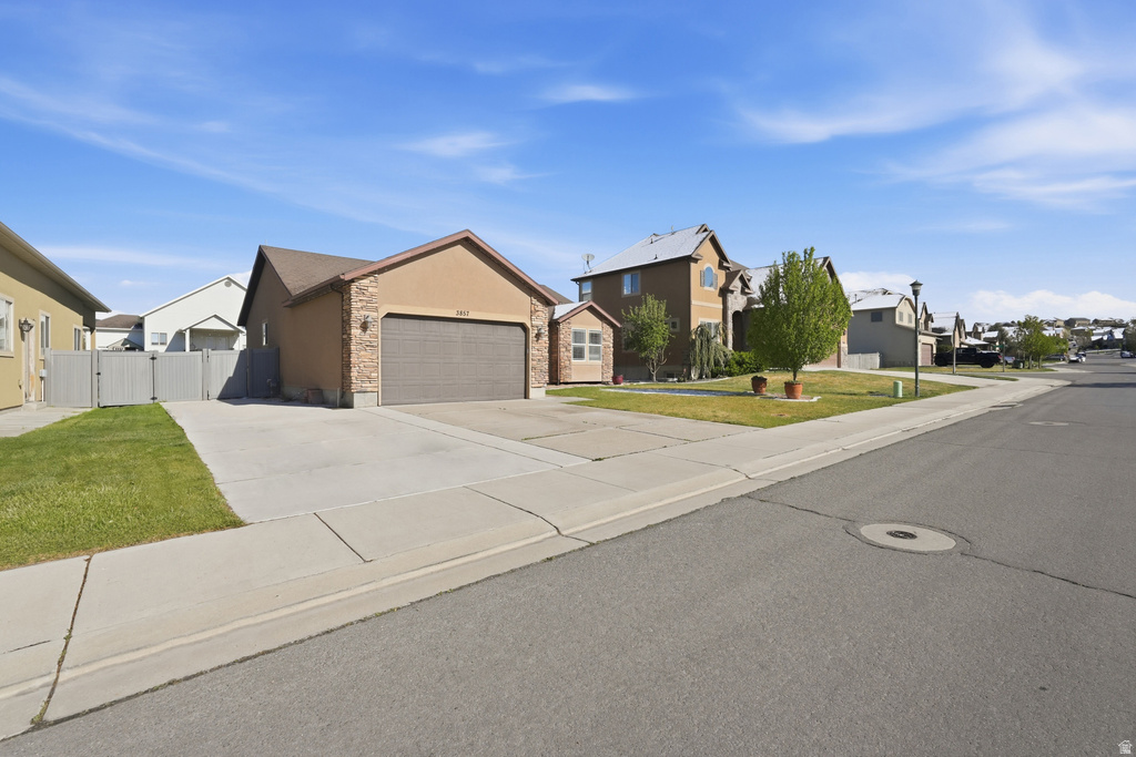 3857 E BARTON CREEK DRVE Eagle Mountain, UT 84005