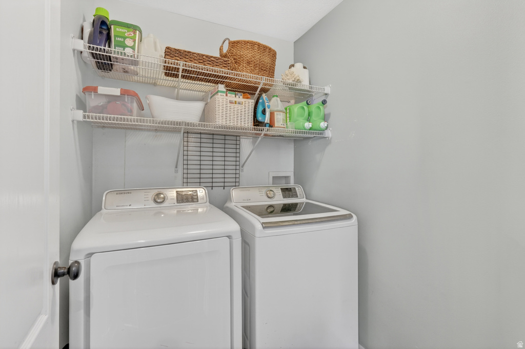 3857 E BARTON CREEK DRVE Eagle Mountain, UT 84005