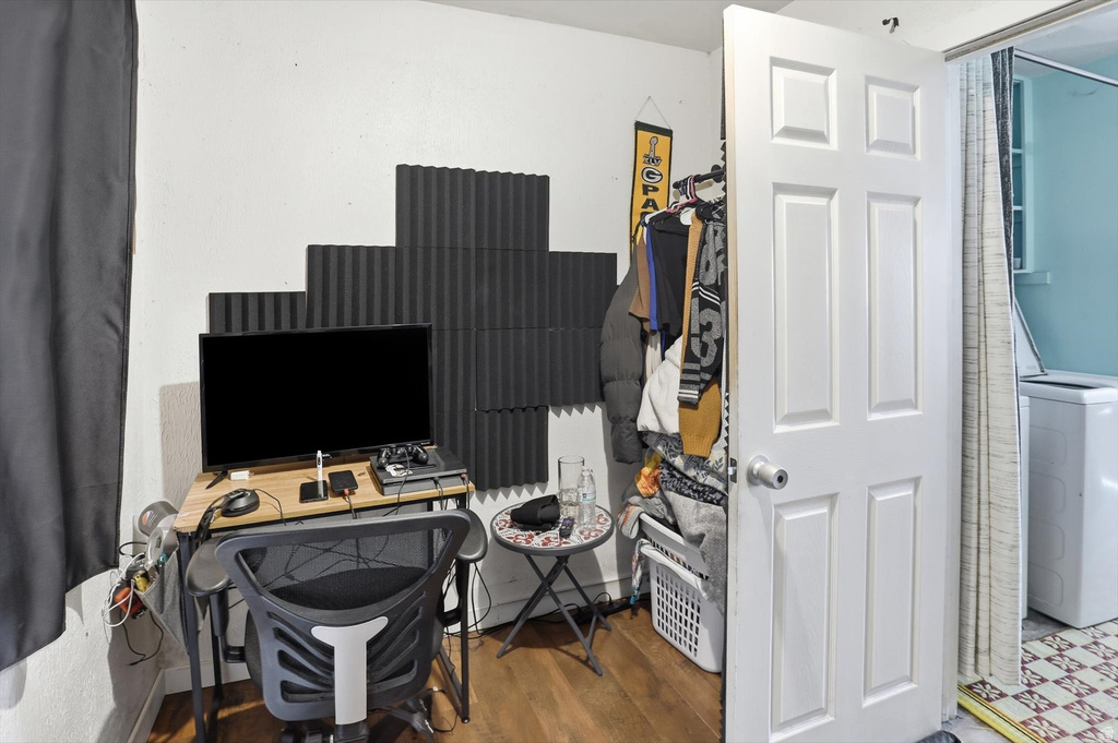 230 N 900 W Salt Lake City, UT 84116