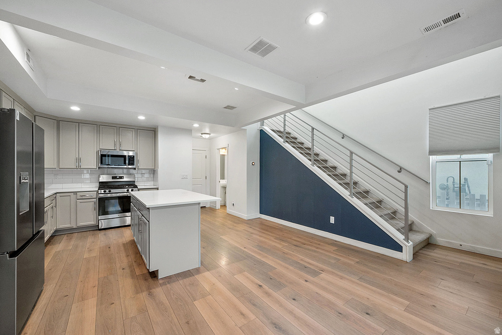 6707 W LAKE AVE South Jordan, UT 84009