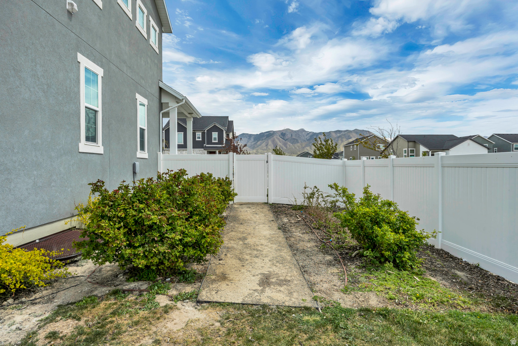 5695 N OSPREY DR Stansbury Park, UT 84074