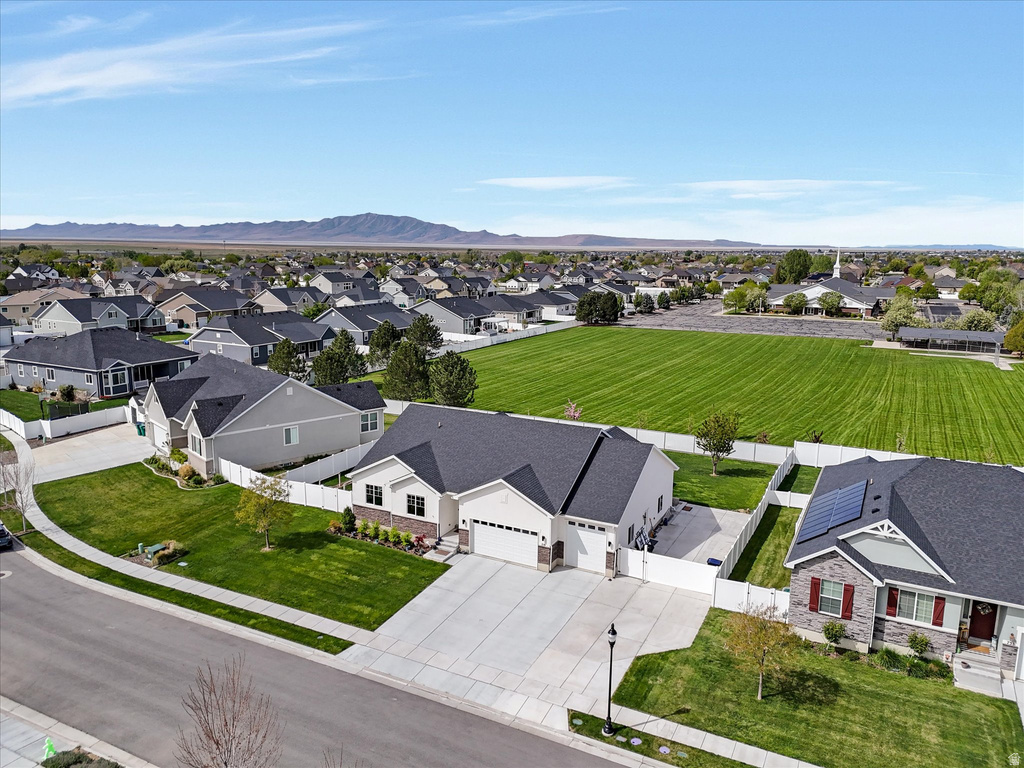 719 N 3500 ST Layton, UT 84041