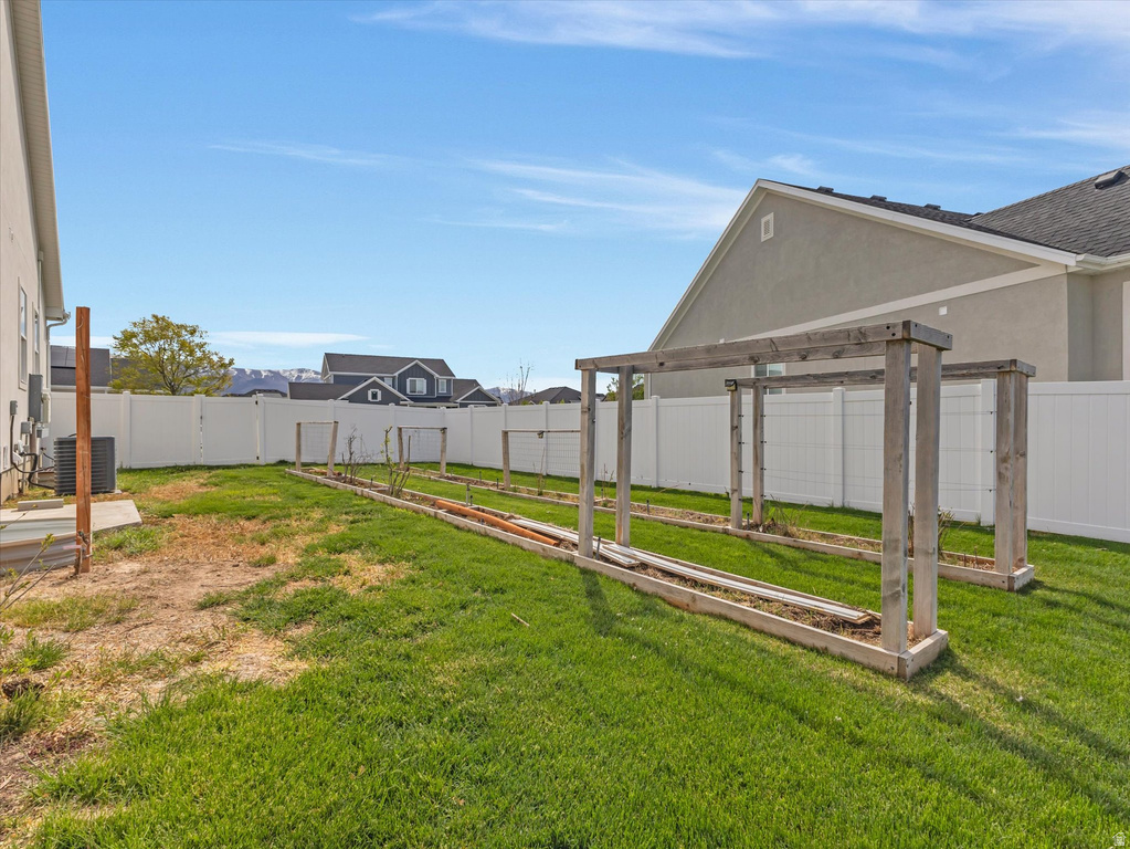 719 N 3500 ST Layton, UT 84041