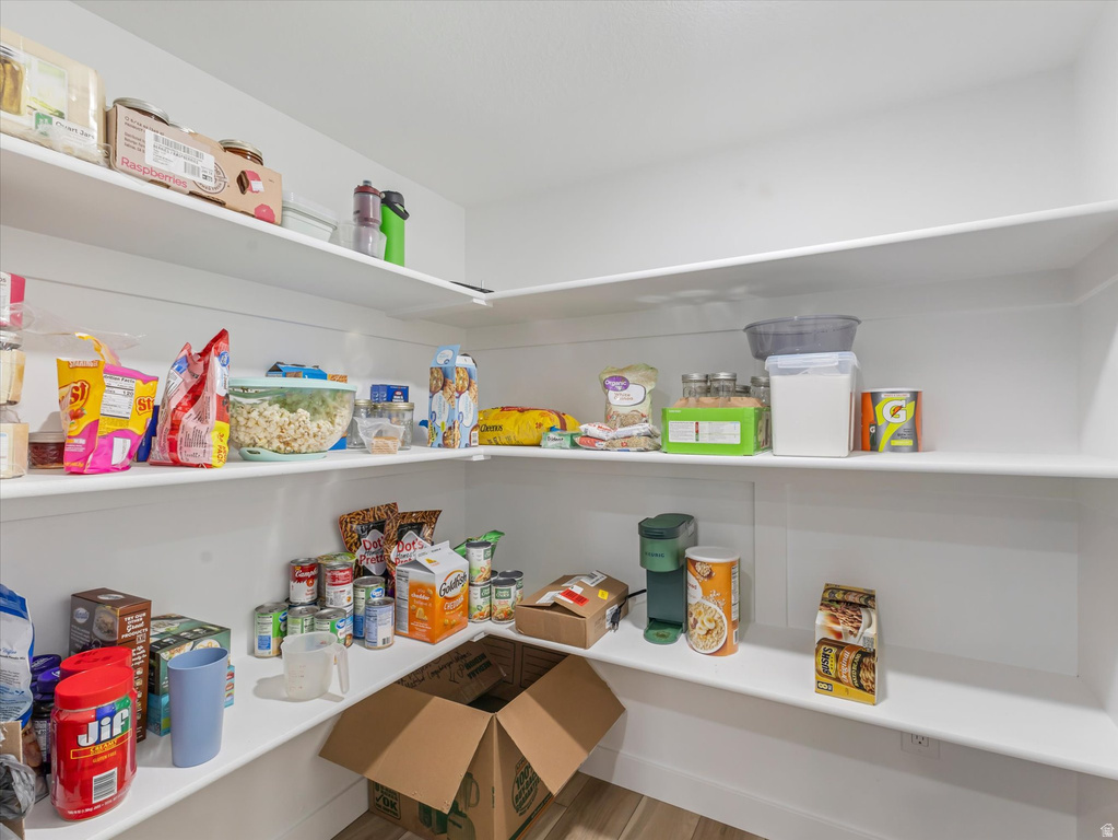 719 N 3500 ST Layton, UT 84041