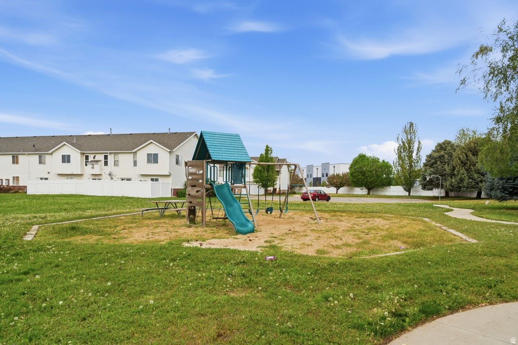 529 W 230 N Layton, UT 84041