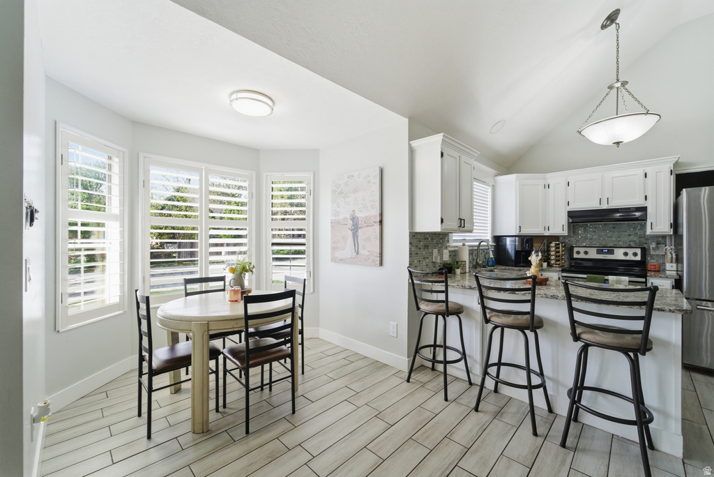 5726 W DALE AMOUR DR Salt Lake City, UT 84118