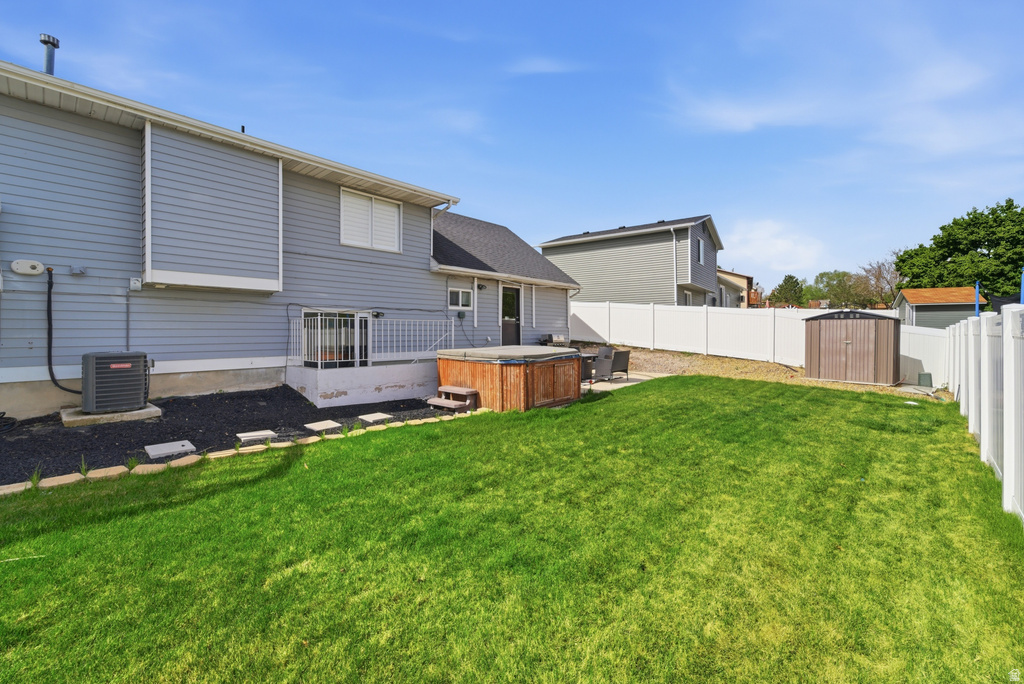 5726 W DALE AMOUR DR Salt Lake City, UT 84118