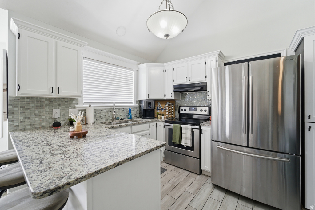 5726 W DALE AMOUR DR Salt Lake City, UT 84118