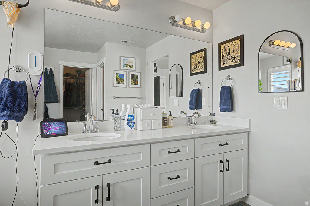 63 E BLUE HERON DR Saratoga Springs, UT 84045