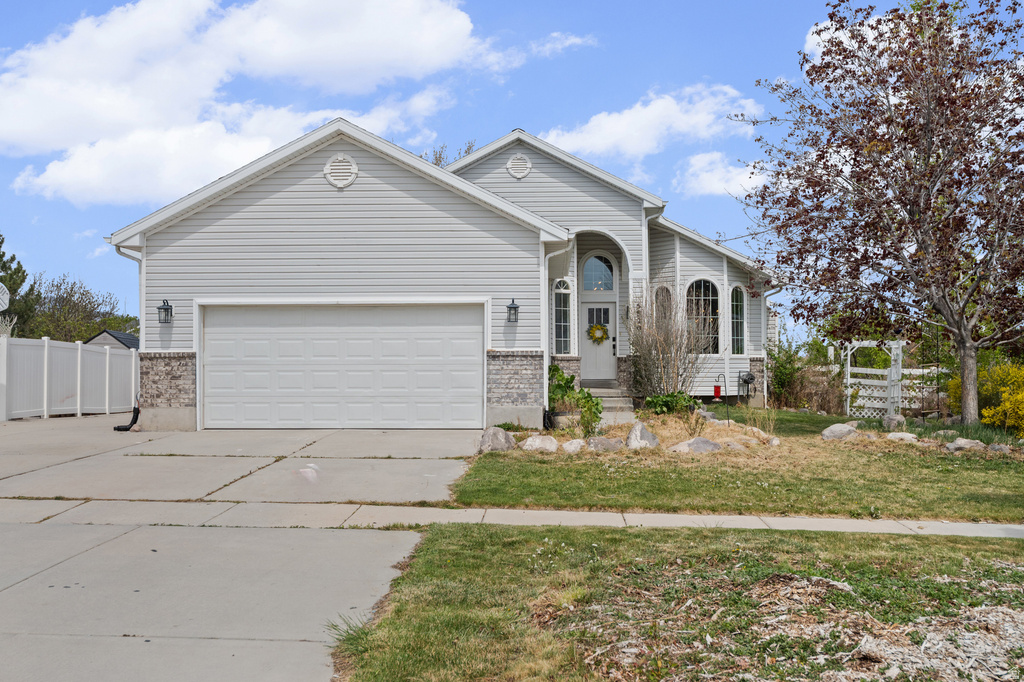 5820 W PREMIER LN Herriman, UT 84096