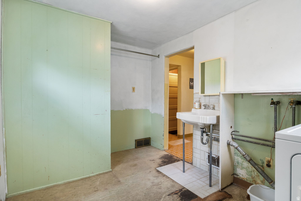 585 E 700 S Springville, UT 84663