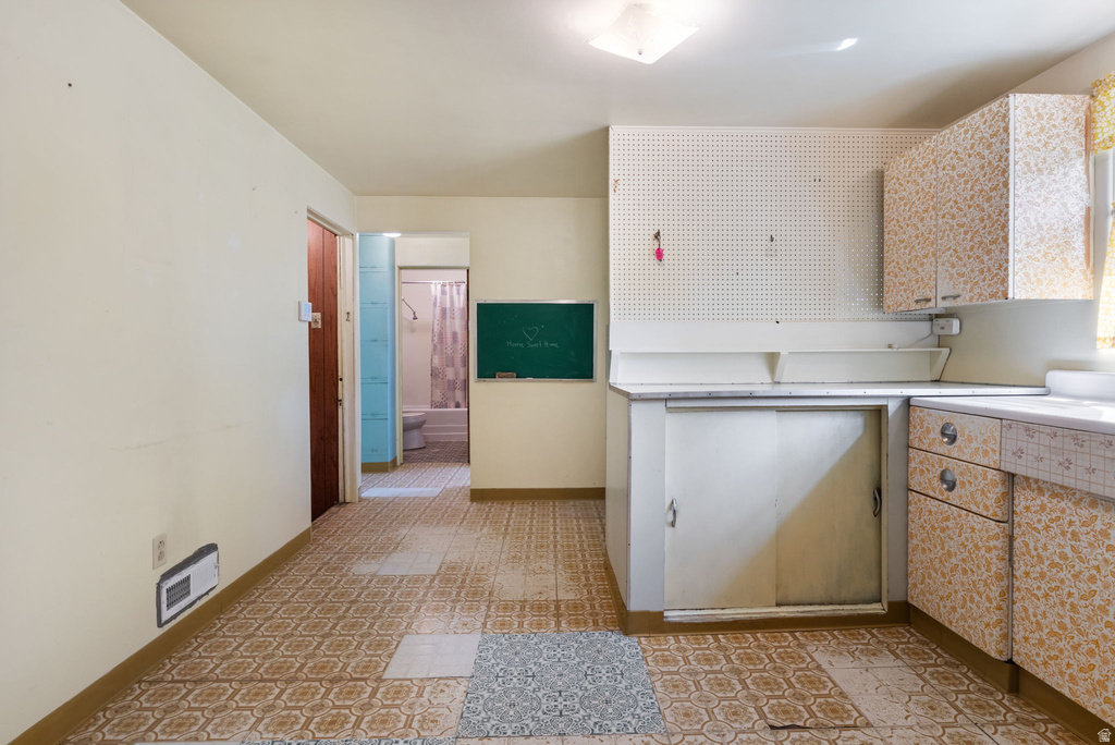 585 E 700 S Springville, UT 84663