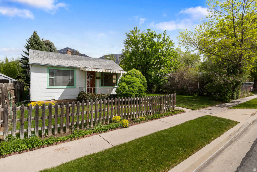 585 E 700 S Springville, UT 84663