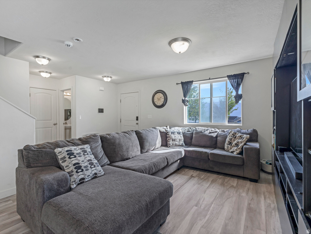 3049 S WILLOW CREEK DR Saratoga Springs, UT 84045