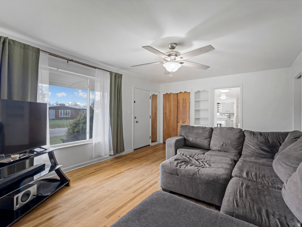 1536 W 4890 ST Taylorsville, UT 84123