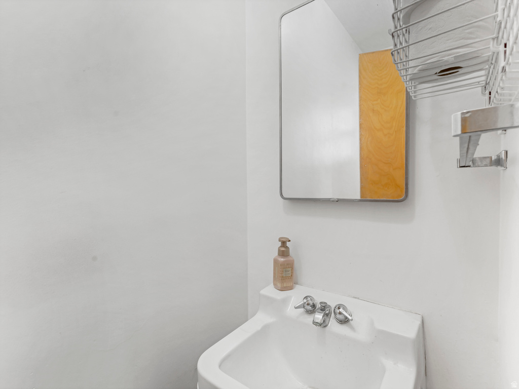 1536 W 4890 ST Taylorsville, UT 84123