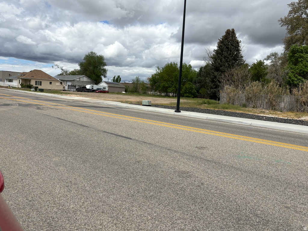 190 E NORTH ST Harrisville, UT 84404