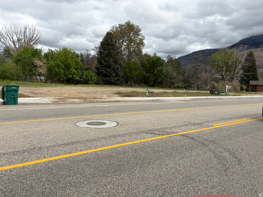 190 E NORTH ST Harrisville, UT 84404