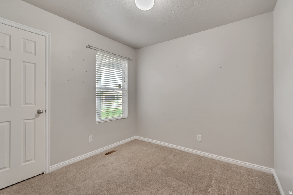 2368 E HITCHING POST DR Eagle Mountain, UT 84005