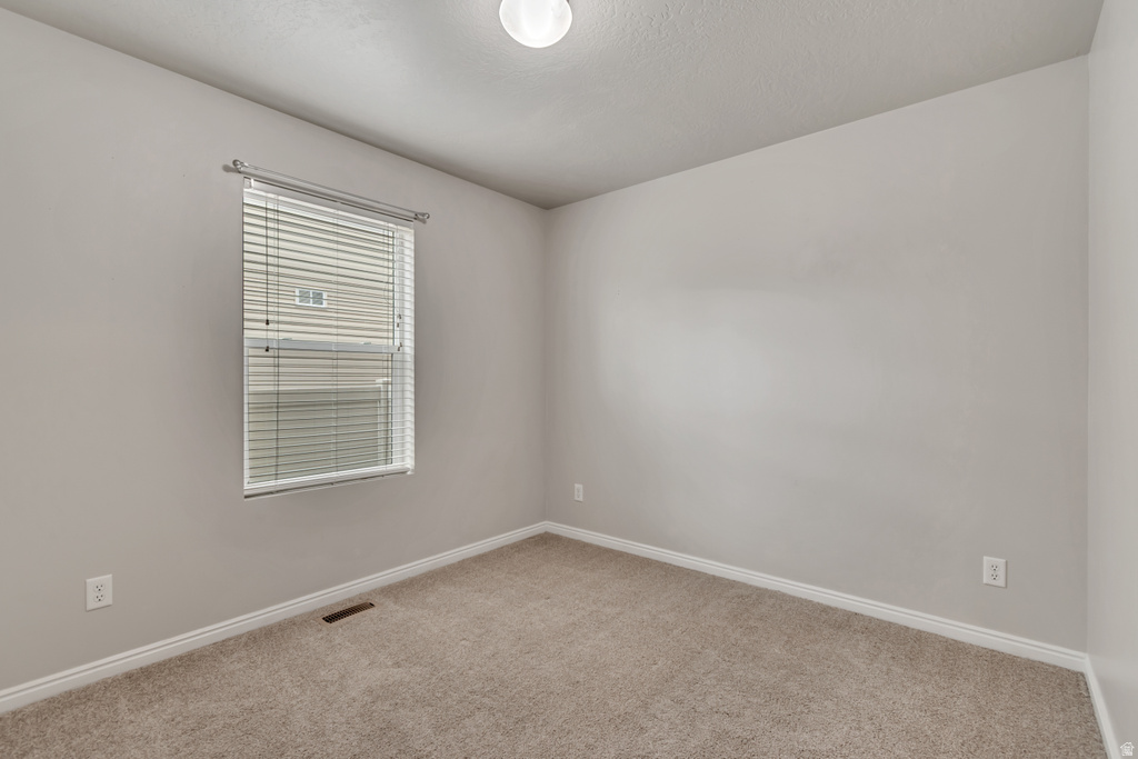 2368 E HITCHING POST DR Eagle Mountain, UT 84005