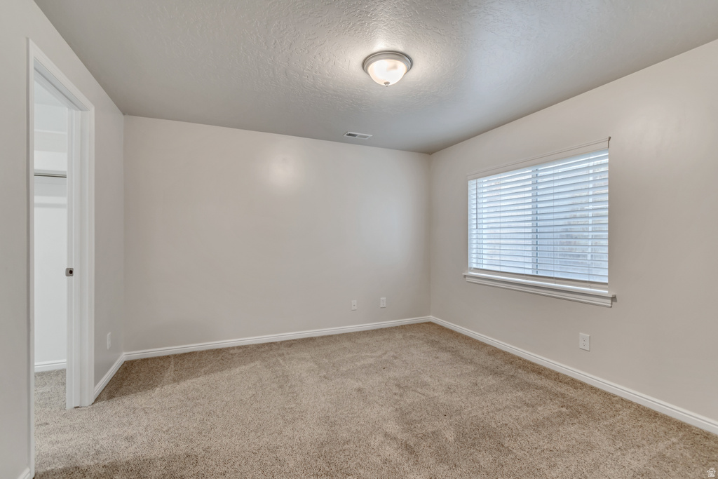 2368 E HITCHING POST DR Eagle Mountain, UT 84005