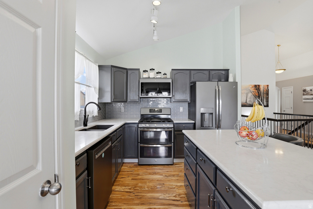 1379 N 2530 W Clinton, UT 84015