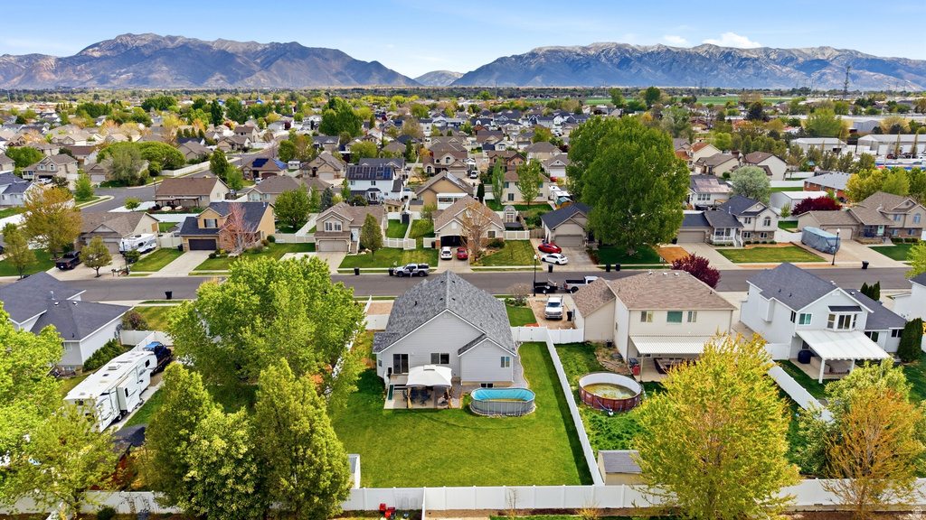 1379 N 2530 W Clinton, UT 84015