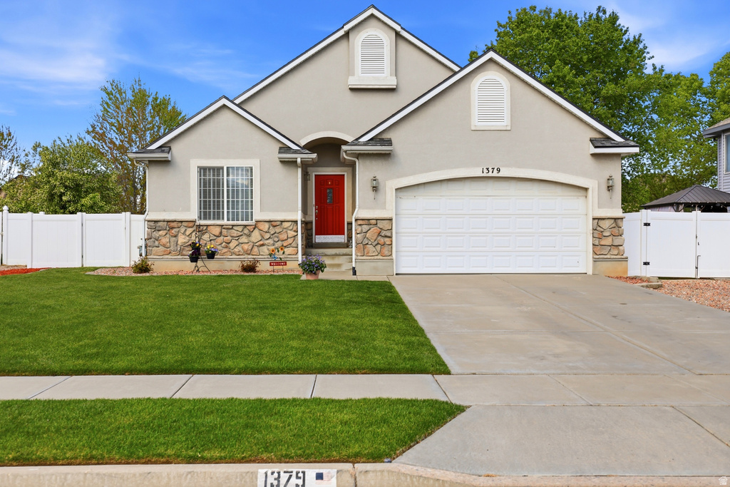 1379 N 2530 W Clinton, UT 84015