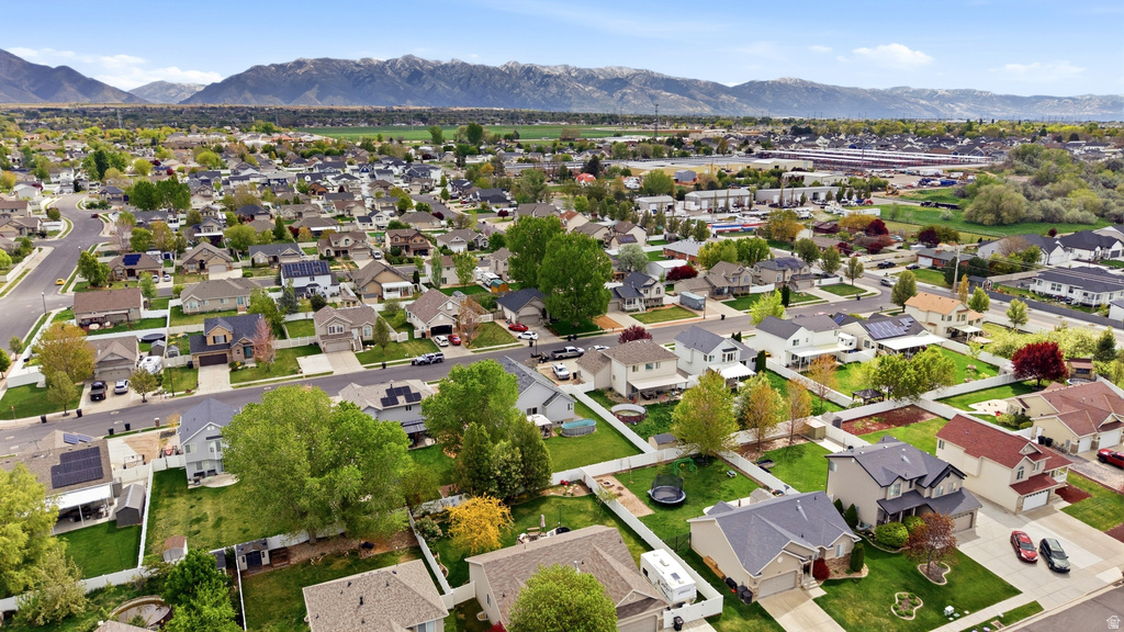 1379 N 2530 W Clinton, UT 84015