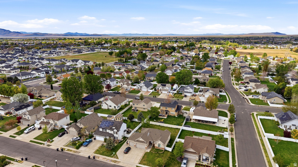 1379 N 2530 W Clinton, UT 84015