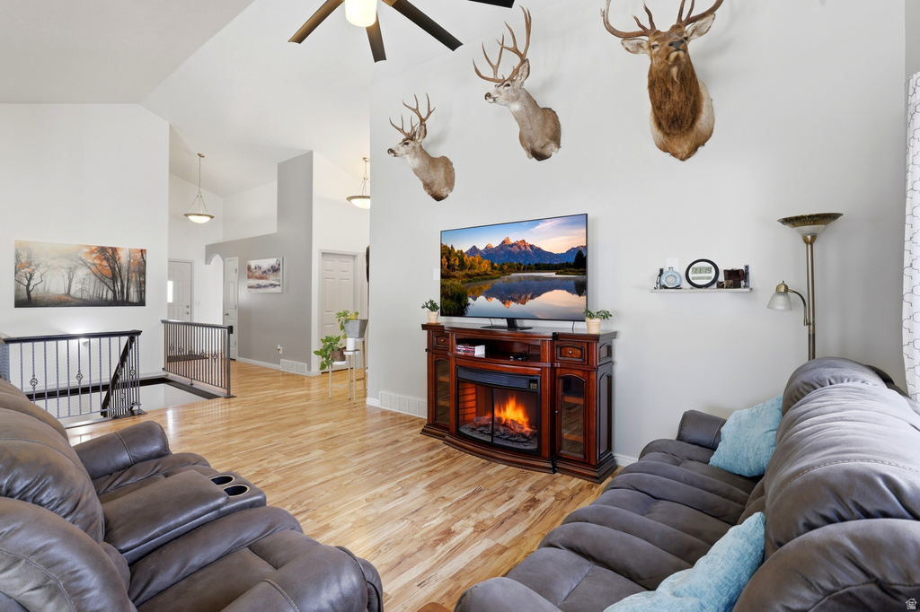 1379 N 2530 W Clinton, UT 84015