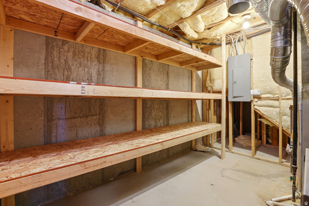 1379 N 2530 W Clinton, UT 84015